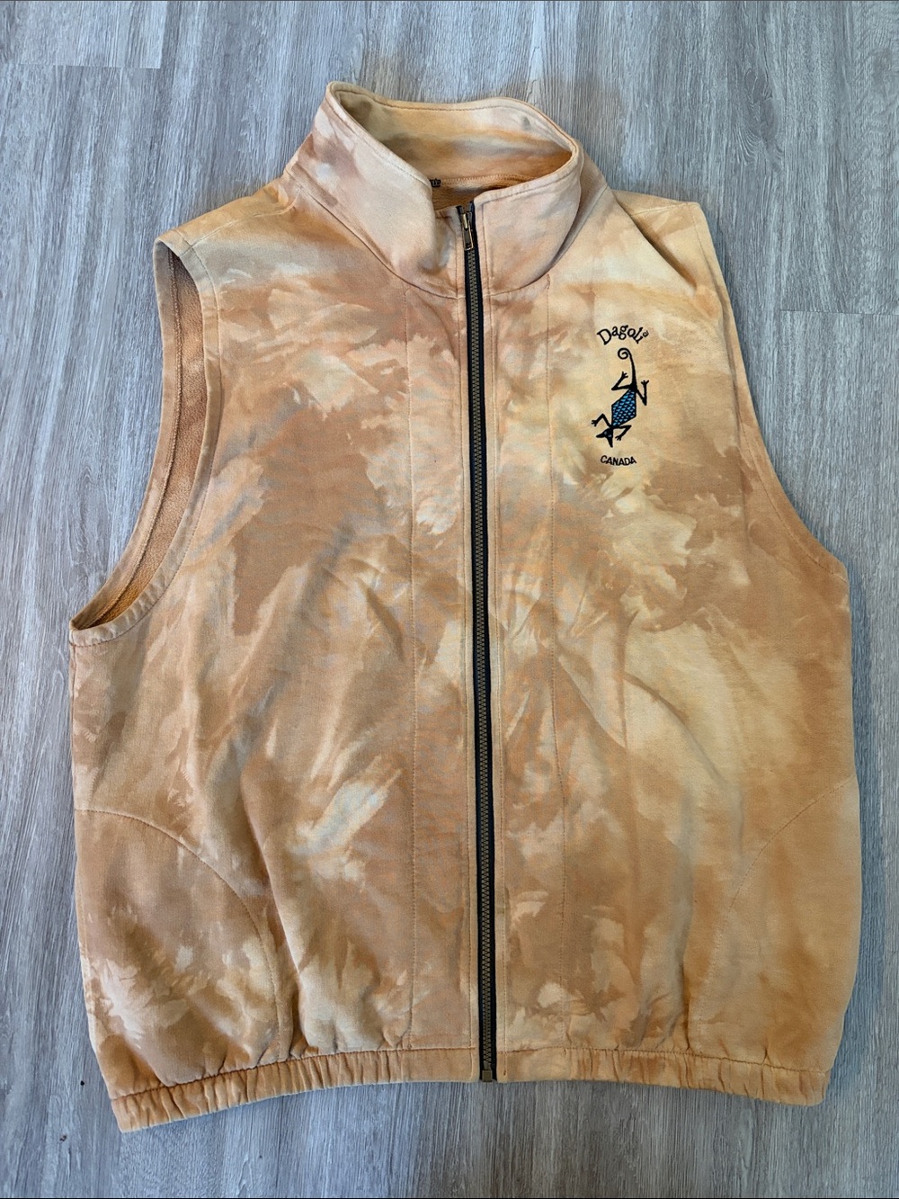 Vintage Dagoli Canada Sleeveless Zip Vest in Tan/Beige